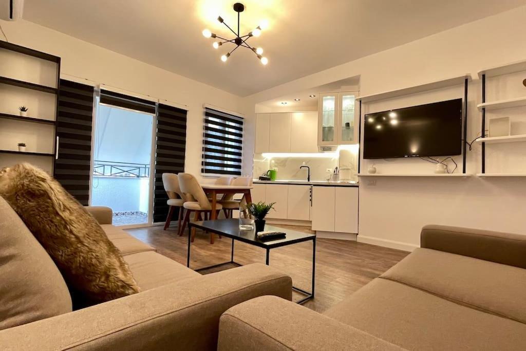 53° Bs Skanderbeg City Center Comfort Tiranë Eksteriør bilde